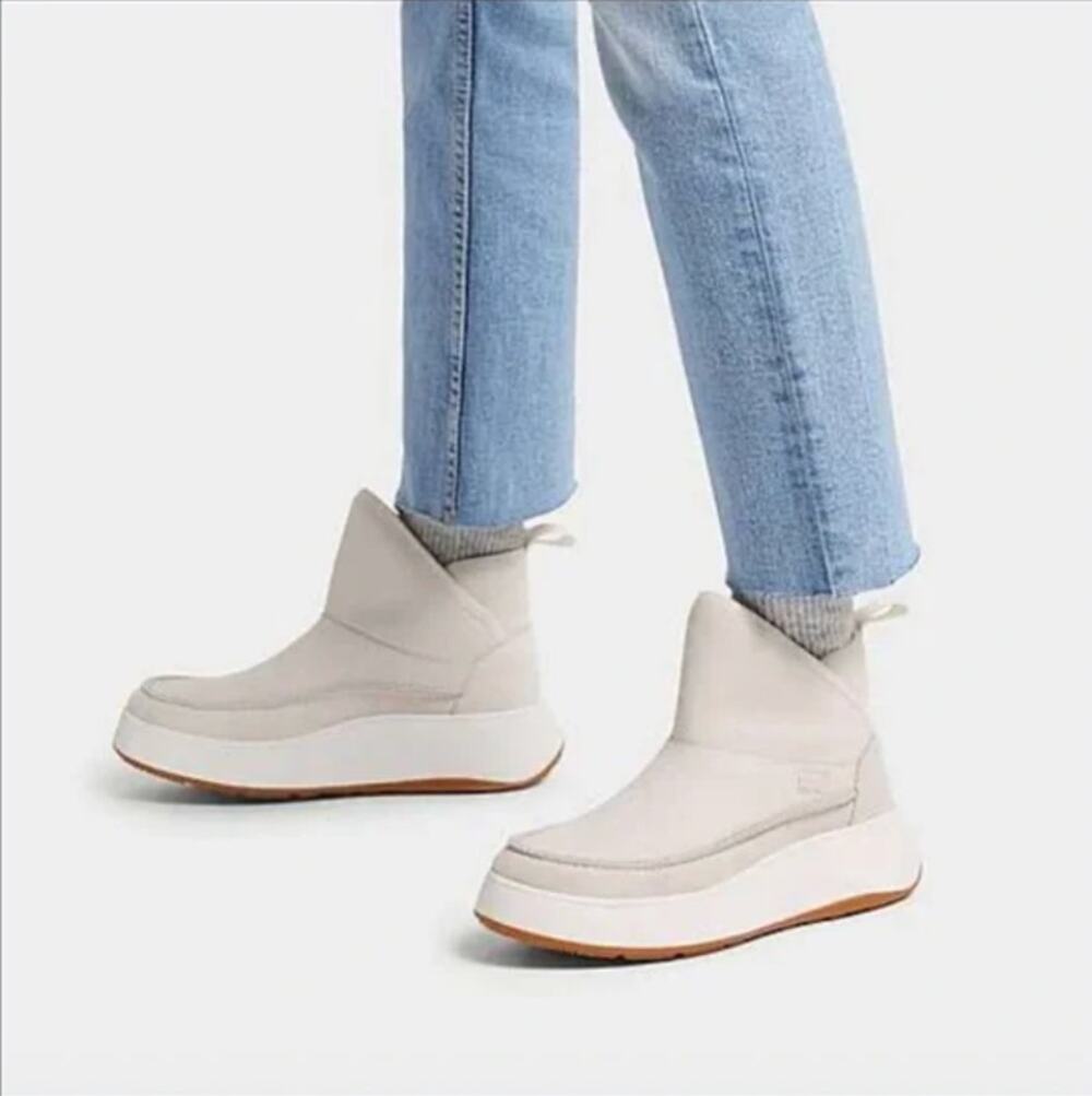 Fitflop F-Mode Cream Suede Flatform Bootie